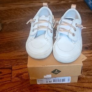 White sperry snealers